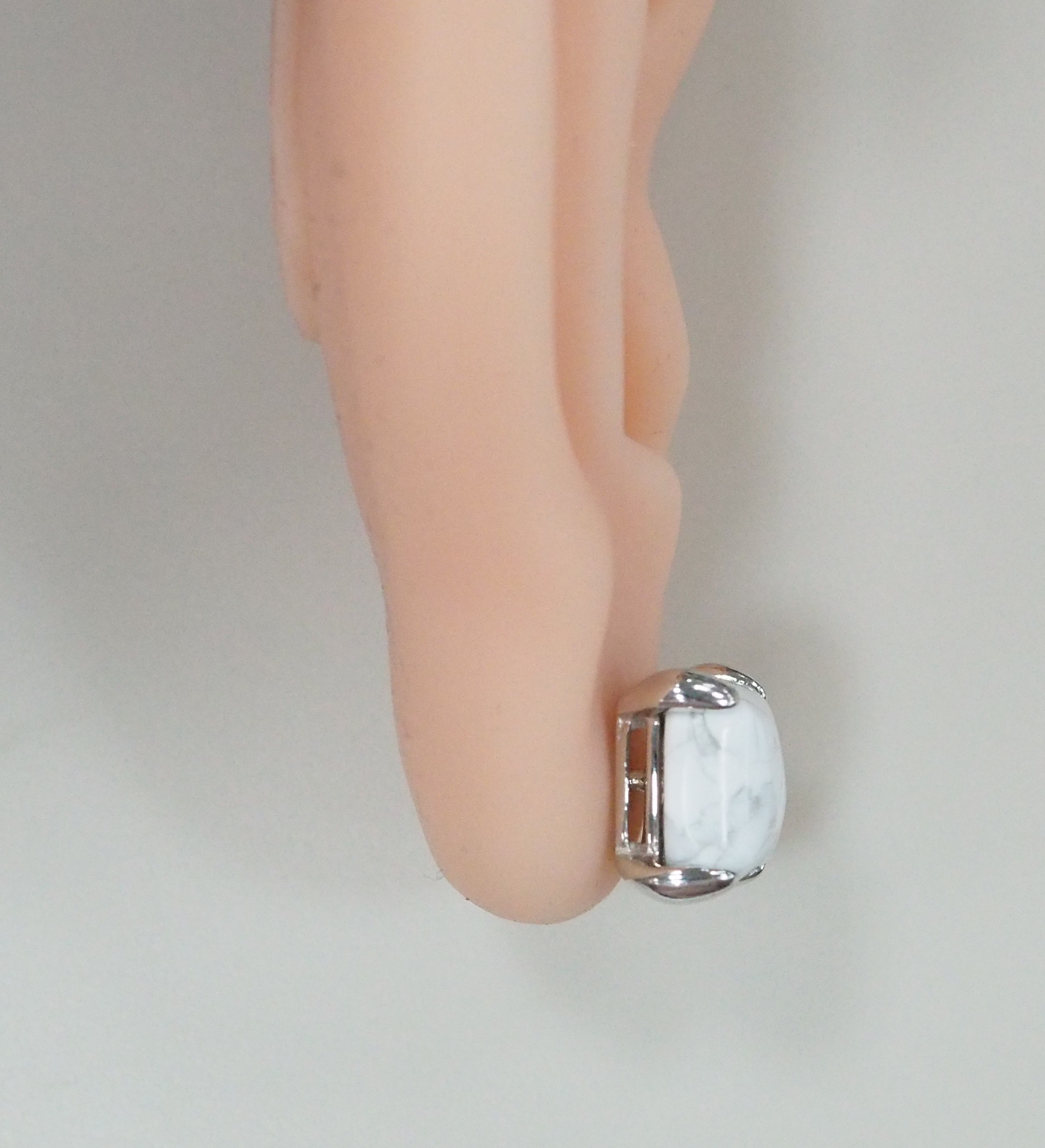 Серебряные серьги-пусеты с кахолонгом